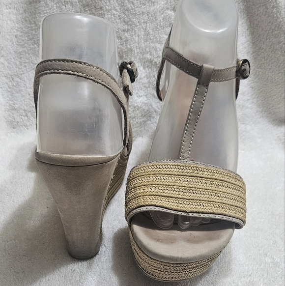 UGG Australia Fitchie Platform Wedge Sandals 1006844 Oyster Tan beige size 8 - Picture 3 of 8